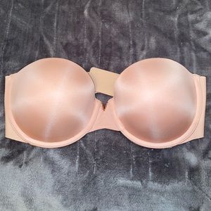 Never Worn Strapless Victoria’s Secret Bra